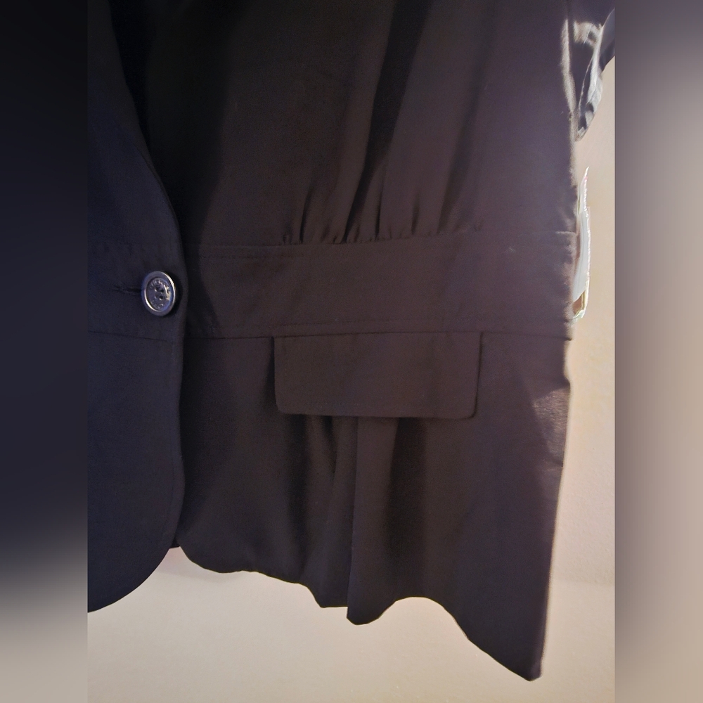 Women's Michael Kors Short-Sleeved Blazer - Picture 3 of 10